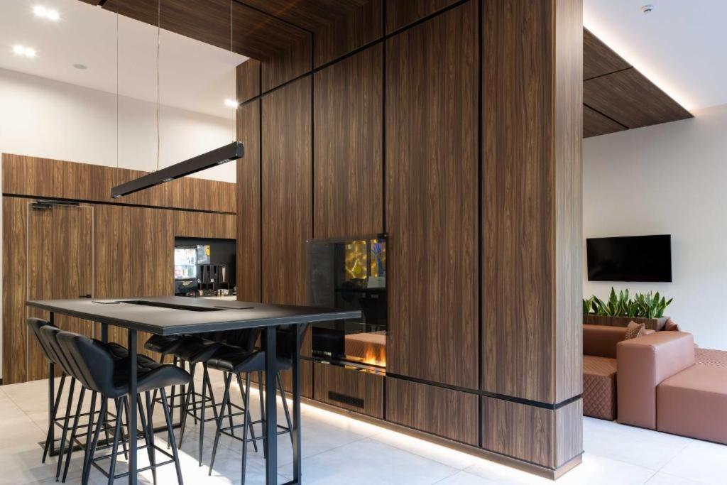 Cube House Appartement Kiev Buitenkant foto